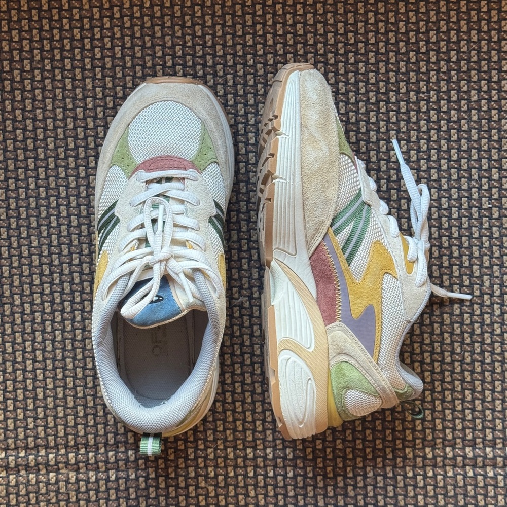 Colorful Hoff dad sneakers